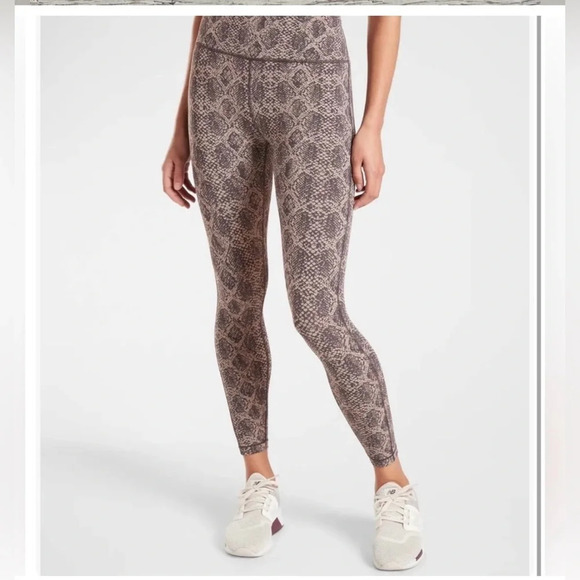 ATHLETA XS Ultimate Stash  Snake Print 7/8 Tights Crop Yoga Pants EUC - Picture 5 of 7